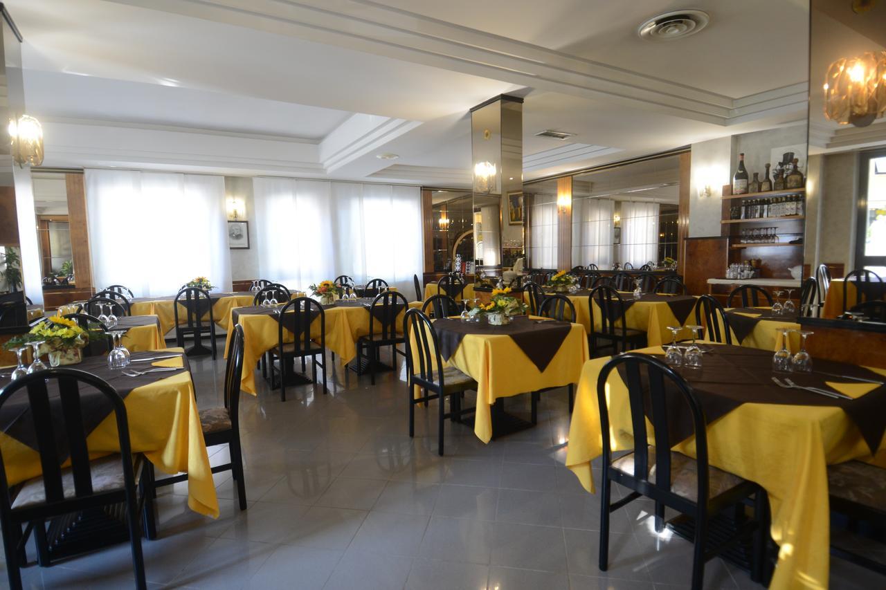 Albergo Trattoria Sole Busseto Εξωτερικό φωτογραφία